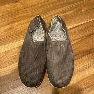 Olukai olive shoes